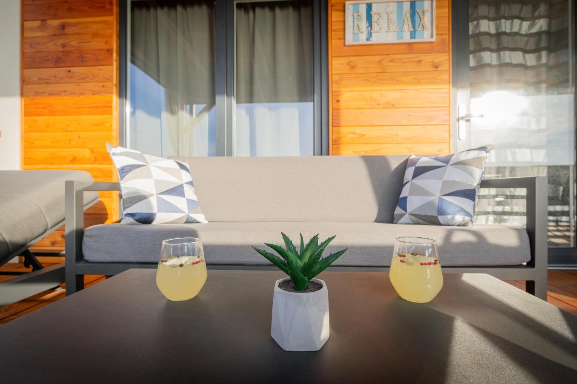 Luxury Mobile Home Zuzu Klenovica Εξωτερικό φωτογραφία